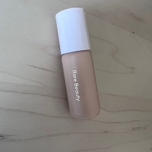 Rare beauty tinted moisturiser